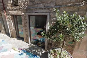 Negozio grande superficie su via Roma