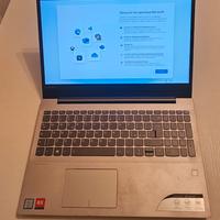 Lenovo IdeaPad 720 15.6” | i7 | 16GB RAM | RX550