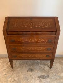 Mobile in stile maggiolino con ribalta