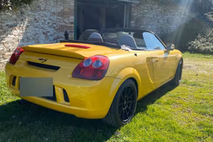 TOYOTA CABRIO MR2 GIALLA
