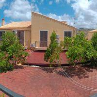 Villetta su tre piani a Cornino Trapani