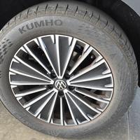 Cerchi in Lega Originali Volkswagen 18” con Gomme
