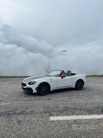 Abarth 124 spider