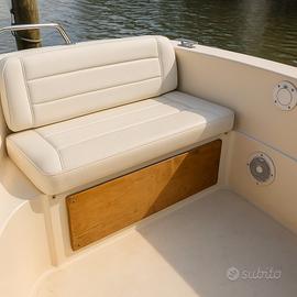 Restauro e rinnovo pannelli in legno barche