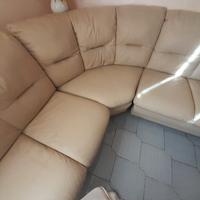 DIVANO IN PELLE 