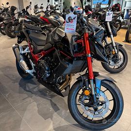 Honda Hornet 750 abs e-Clutch