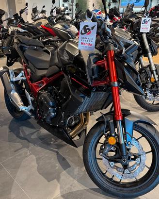 Honda Hornet 750 abs e-Clutch