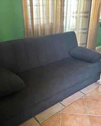 Divano tre posti grigio antracite