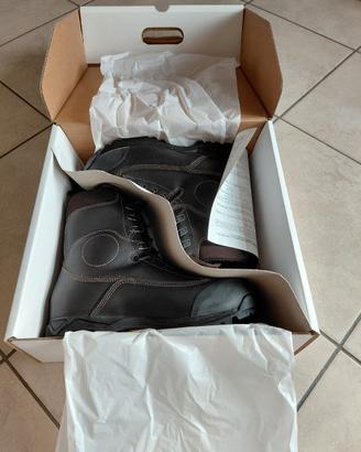 Stivaletto, anfibio militare VIBRAM nr. 41 o 42