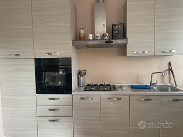 cucina e divano mondo convenienza