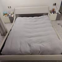 Letto matrimoniale DIM. 176x200cm