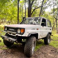 Toyota land cruiser lj70