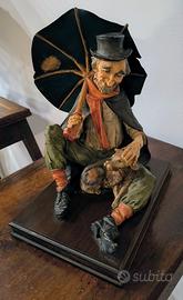 Statua di un barbone 