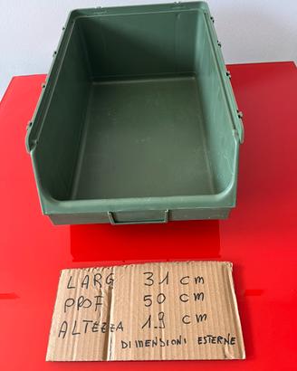Contenitore in plastica grande