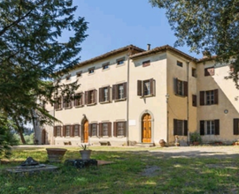 Villa d'epoca e annessi