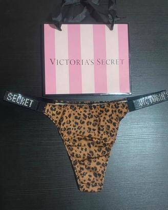Thongs Victoria’s Secret