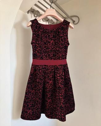 Vestito bordeaux con fantasia in velluto