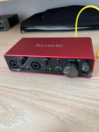 Scheda di audio Scarlett 2i2 per home studio 🔥