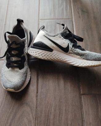 Scarpe Nike estive
