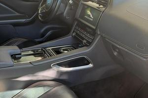 Jaguar f pace