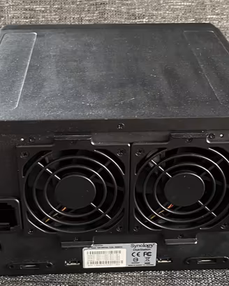 SYNOLOGY nas 5 baie Intel Dual-Core 3GB DSM 7.1.1