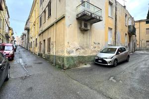 CASA SEMINDIPENDENTE A NUORO