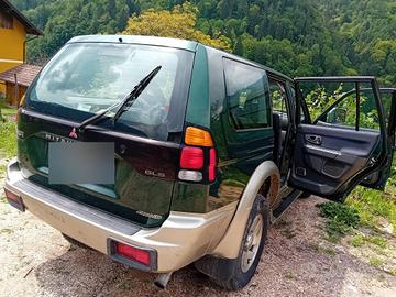 mitsubishi pajero sport