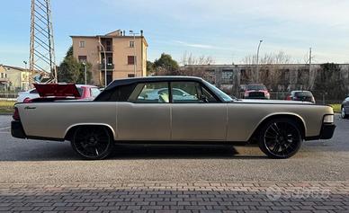 Lincoln Continental 1965 restomod
