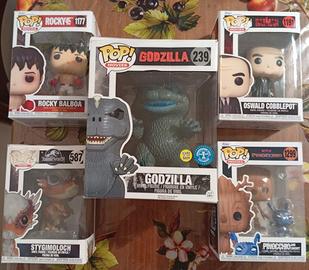 N. 5 Funko pop in blocco 