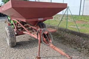 Spandiconcime trainato BARBIERI