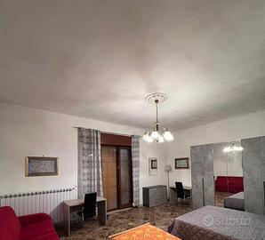 Camere doppie/singole in appartamento al 1o piano