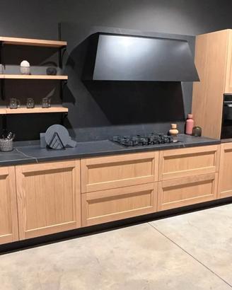 Cucina modello FRIDA con penisola in legno