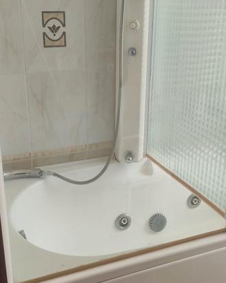 Vasca da bagno con idromassaggio 