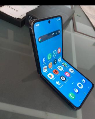 Z Flip 4 – Valuto permuta con DJI Mini 4 Pro combo