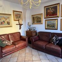 Divani in vera pelle stile cherstfield