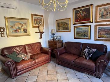 Divani in vera pelle stile cherstfield