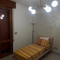 Stanza con balcone - Solo donne