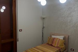 Stanza con balcone - Solo donne