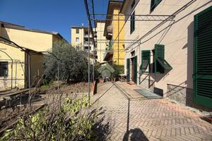 PORZIONE DI BIFAMILIARE A MONTECATINI-TERME