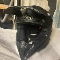 Casco airoh nero opaco