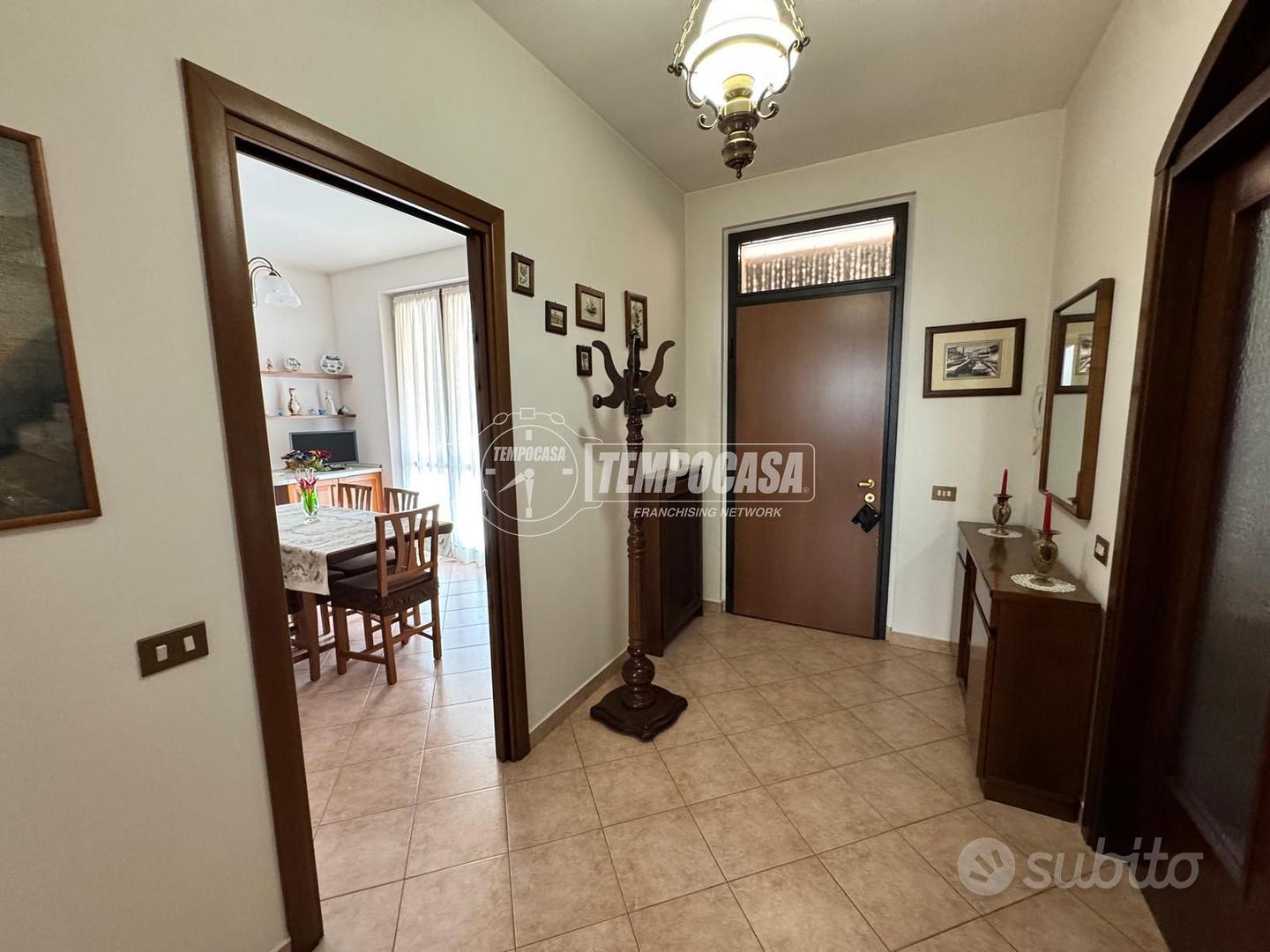 Casa – Casorezzo, Cascina Monella - Vista 3