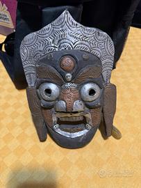 Maschera tibetana