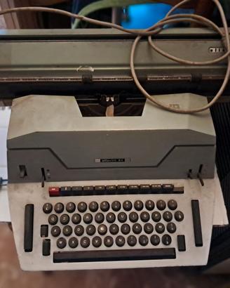 macchina da scrivere olivetti lettera 84