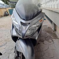 Suzuki Burgman 400