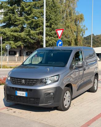 PEUGEOT Partner BlueHDi 130cv  S&S H1L1 Asphalt
