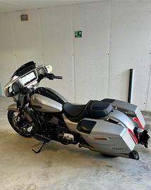 Harley Davidson CVO 121