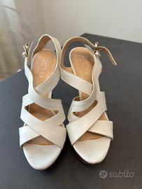 Sandali con tacco GUESS