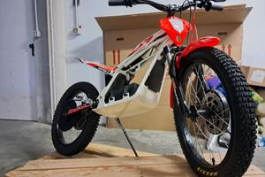 Minitrial elettrico Beta Motorcycles 20"