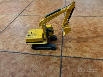 Caterplillar E 225