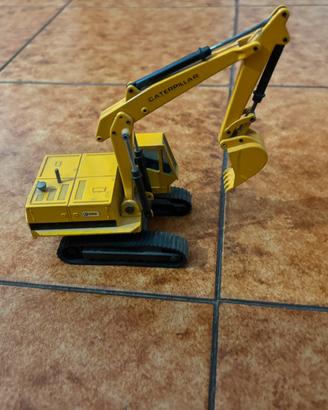Caterplillar E 225